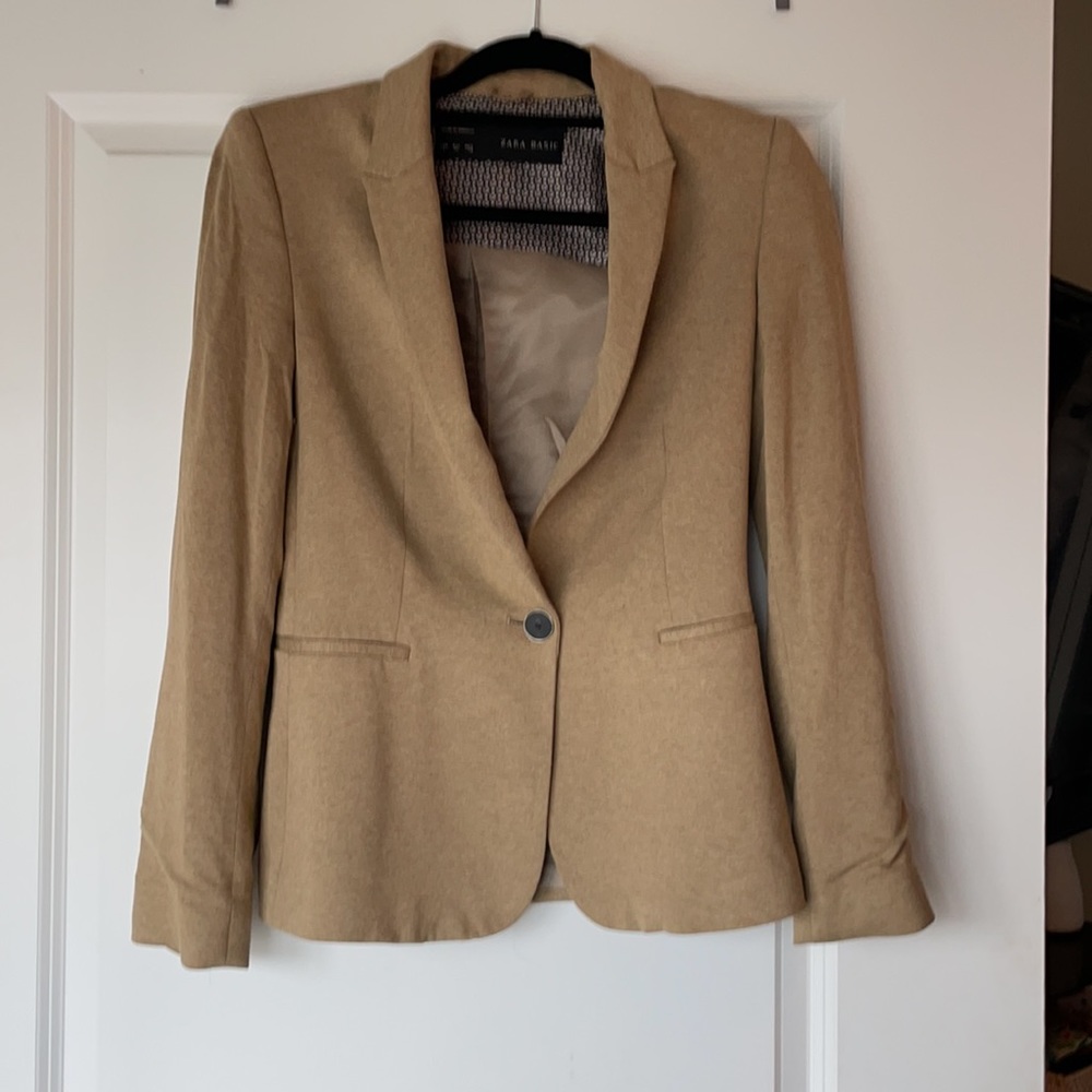 Zara comfy soft tan blazer